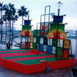 遊び場ゲート　表彰台